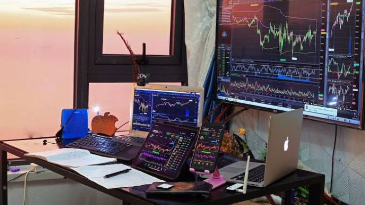 بهترین لپ‌تاپ‌ها برای ترید در سال ۲۰۲۶