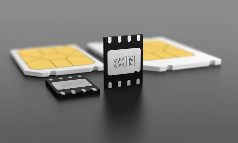 eSIM چیست و چه مزایا و معایبی نسبت به سیم‌کارت فیزیکی دارد؟