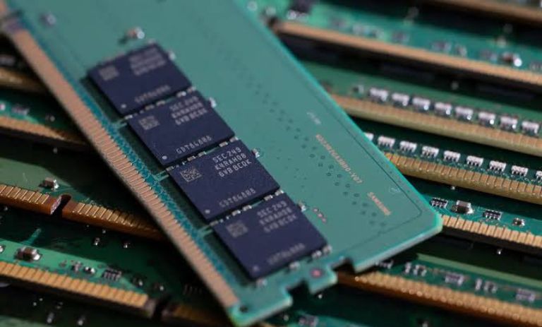 DDR5 با ظرفیت بیشتر یا سرعت بالاتر؛ کدام ویژگی رم لپ‌تاپ اهمیت بیشتری دارد؟